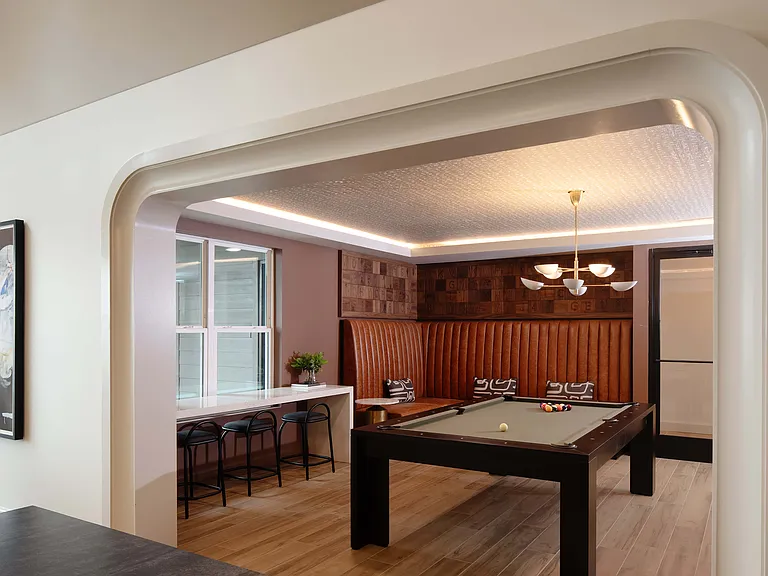 Wayfern Apartments — Photo 28