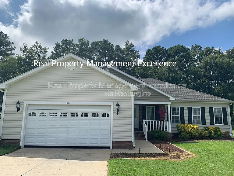 28 Clover Dr — Photo 16