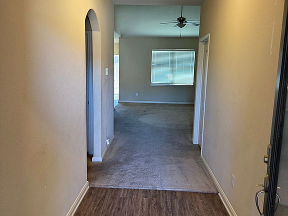 4th image of 2204 Georgetown St