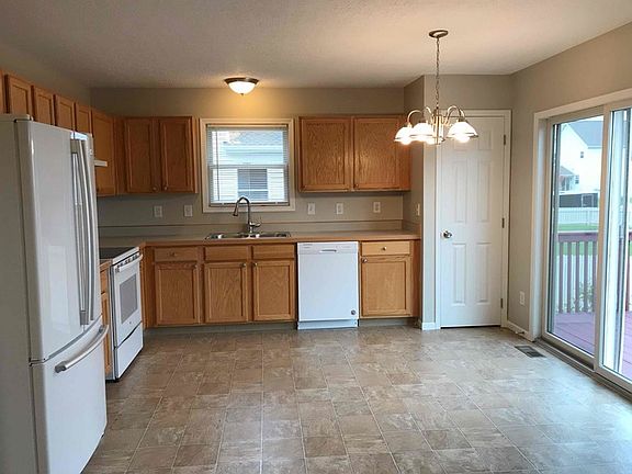 4th image of 1504 E Quail Run Dr