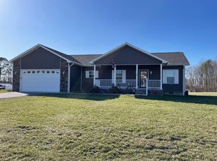 102 Maca Ridge Cir, Clarkrange, TN 38553