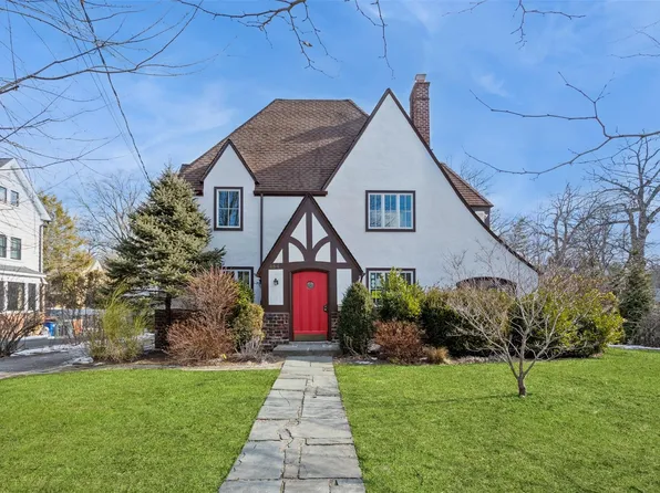 454 Pelhamdale Avenue, Pelham, NY 10803