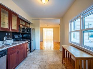 28 Parker St #B, Charlestown, MA 02129