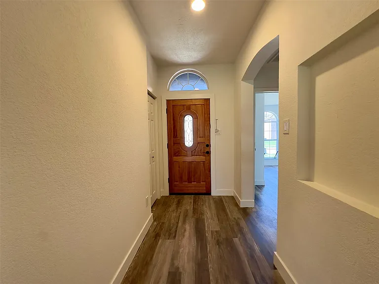 757 Eagle Dr — Photo 19