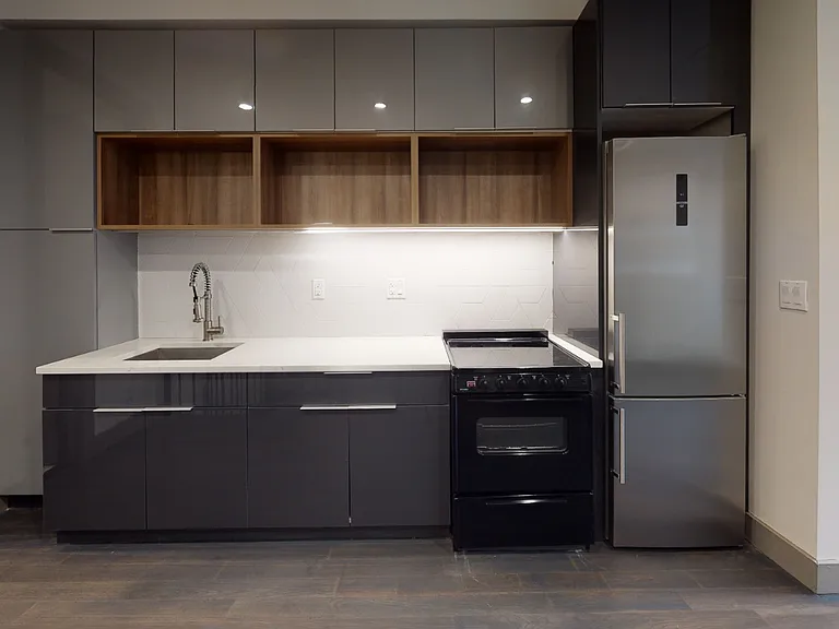 523 Willoughby Ave #1 — Photo 9