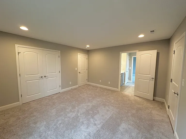 9538 Snowy Cliff Ln — Photo 27