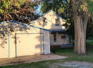 550 3rd St, Bee, NE 68314