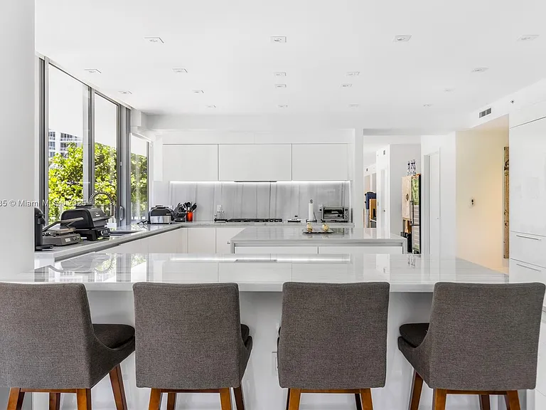 1 Collins Ave #207 — Photo 15