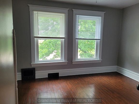 4th image of 1117 W 1st St