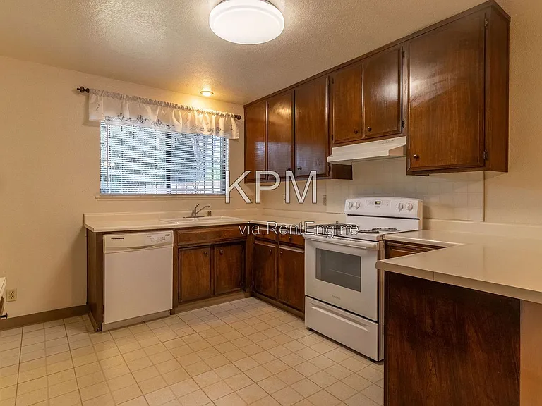 3525 Mill Springs Dr — Photo 13