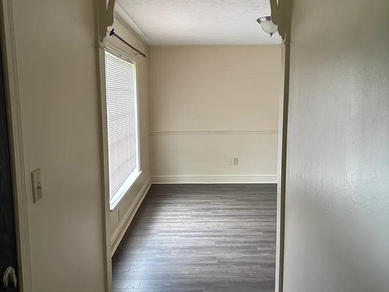 702 39th Ct E — Photo 12