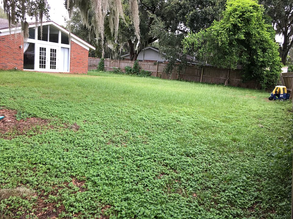 1st image of 20 Village Cir