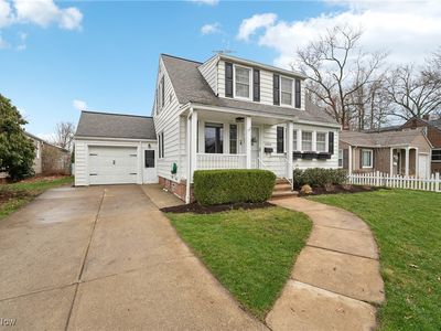 24530 Bruce Rd, Bay Village, OH, 44140