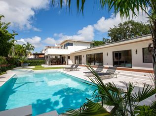 560 NE 59th St, Miami, FL 33137