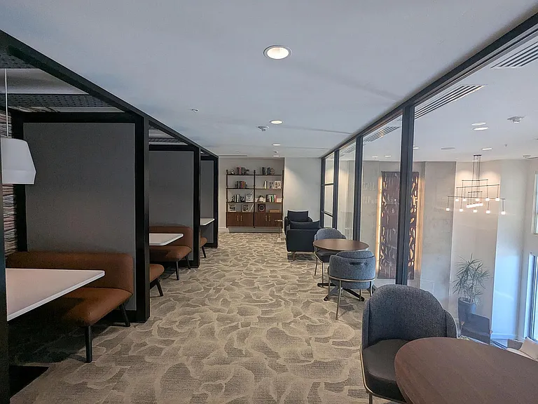 P2 Work Share Lounge 15