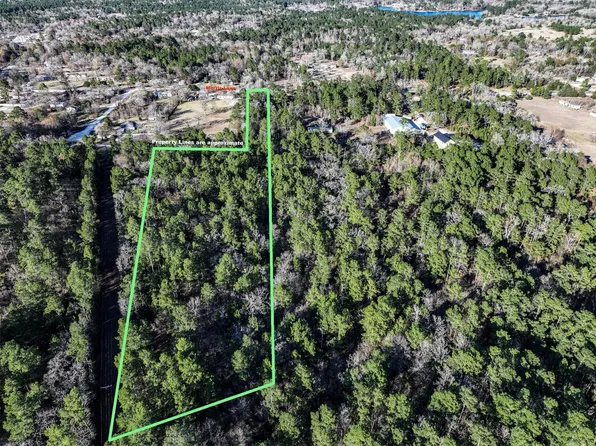 135 Morris Ln, Huntsville, TX 77320