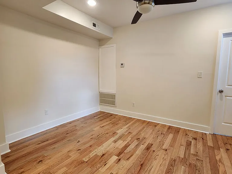 2813 W Girard Ave #2R — Photo 9
