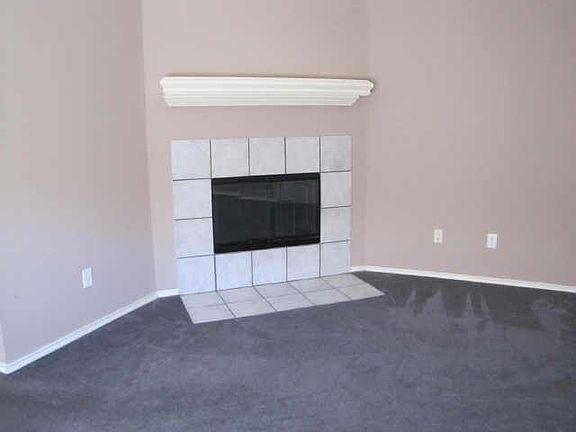2nd image of 943 Algonquin Dr