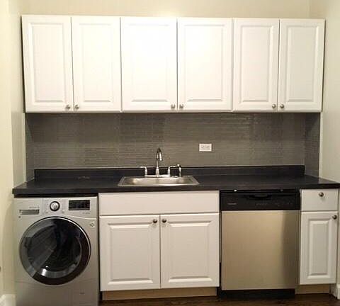 2nd image of 3631 N Hoyne Ave