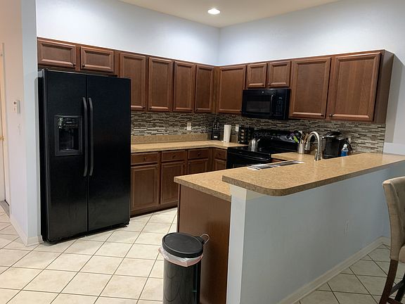 5th image of 6721 Holly Heath Dr