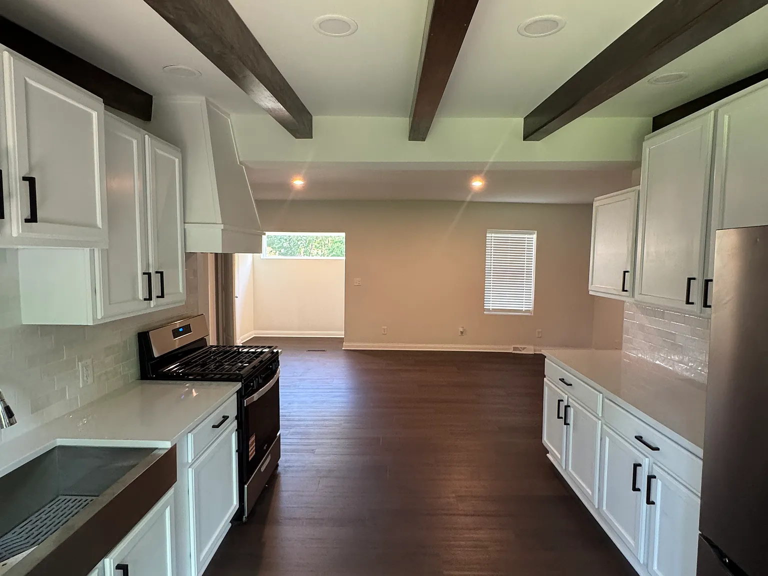 4 bed, 1364 sqft, $2,800 — Photo 4
