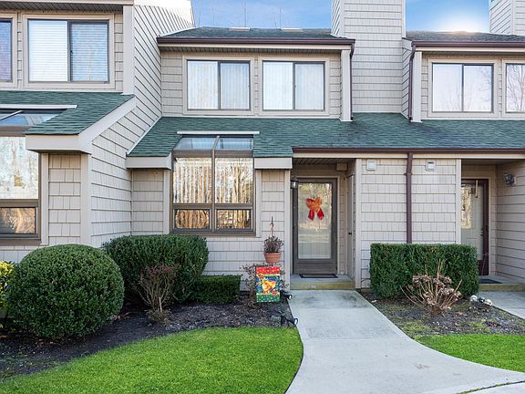 2nd image of 103 Beecher Avenue Ext