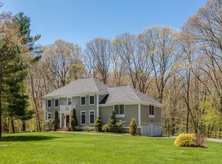 11 Morningside Cir, Boxford, MA 01921