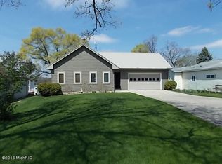 5865 E Ridge St, Newaygo, MI 49337