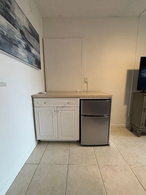 3 bed, 2.0 bath, 1200 sqft, $1,350 — Photo 3