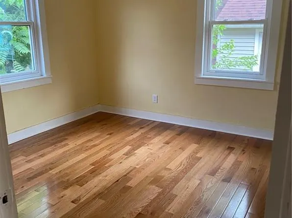 302 Dover Street, Bridgeport, CT 06610