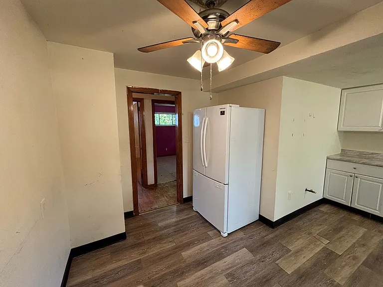 251 Selvin Dr — Photo 11