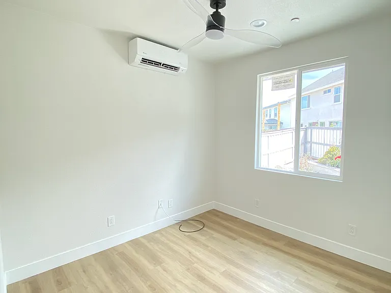 36 E Stefano Ave #40 — Photo 6