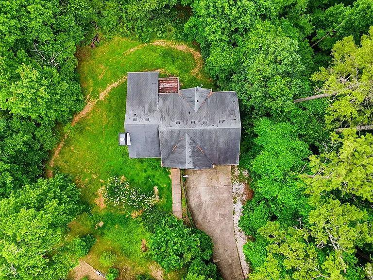 166 Cove Hl — Photo 43