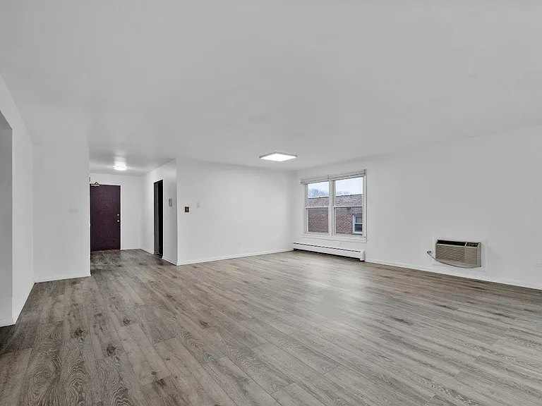 6645 N California Ave #303 — Photo 4