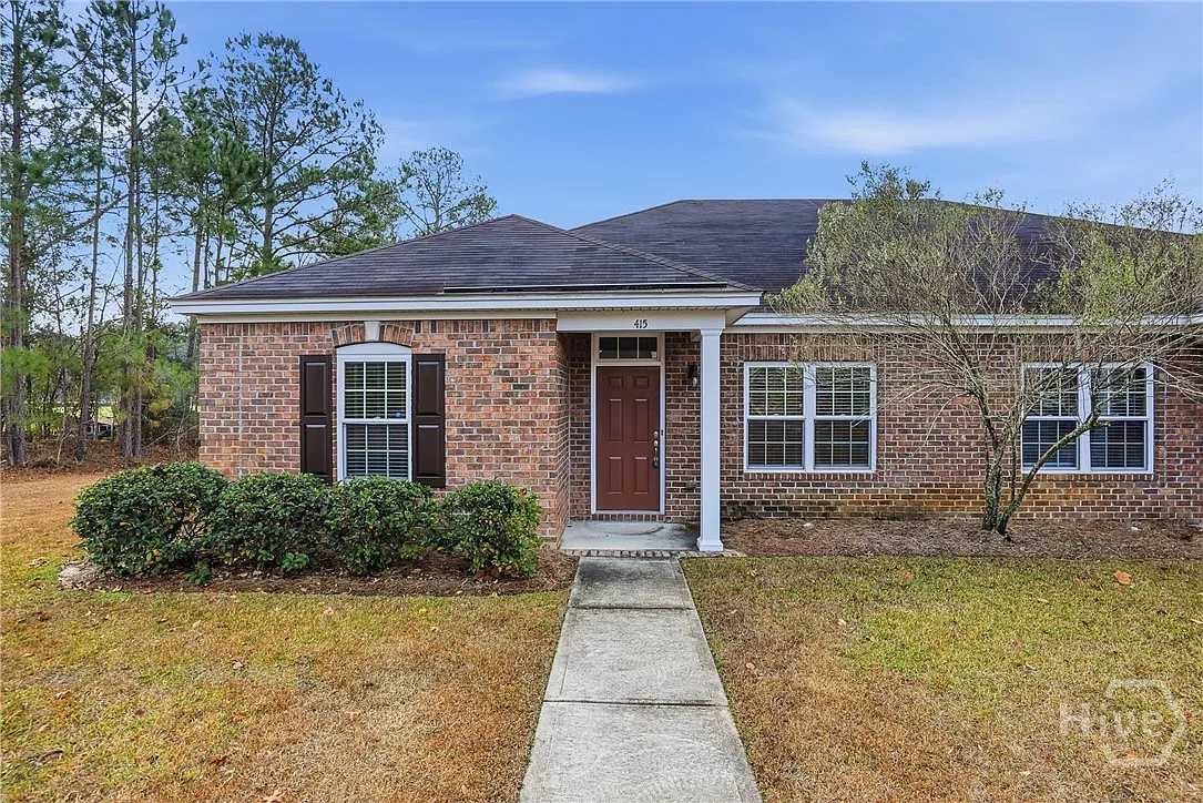 3 bed, 2.0 bath, 1341 sqft, $1,700 — Photo 1