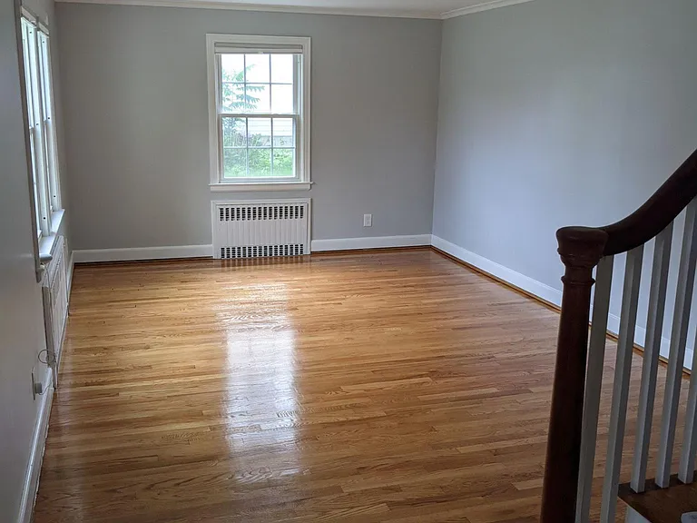 Living Room Picture 1