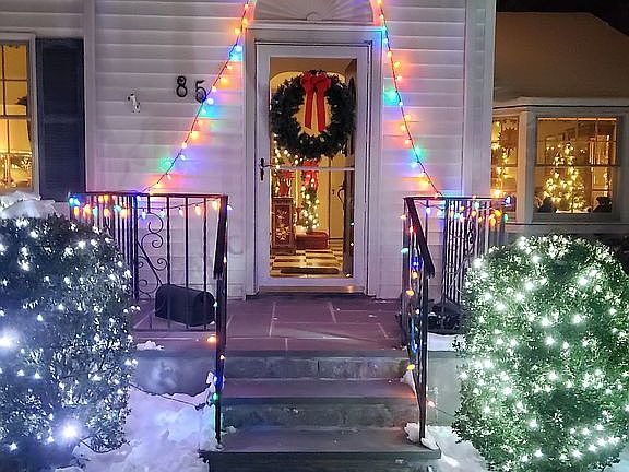 5th image of 85 Seneca Ave
