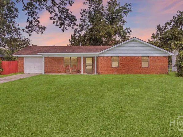 48 Russell Avenue, Garden City, GA 31408