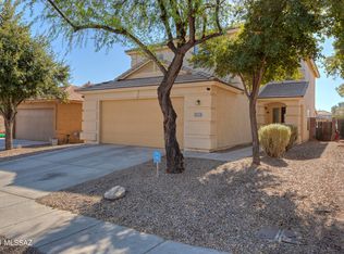 649 W Desert Blossom Dr, Green Valley, AZ 85614