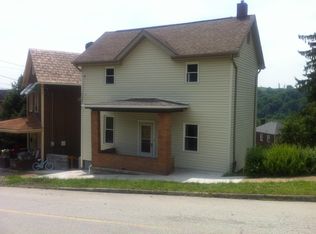 1020 Brinton Ave, Pitcairn, PA