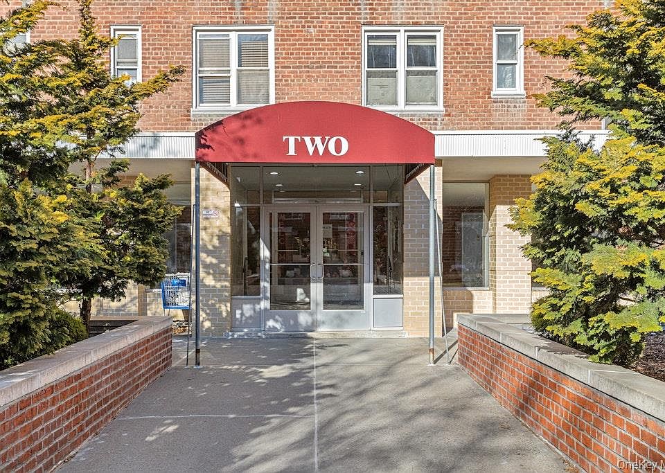 1st image of 2 Sadore Lane #7W