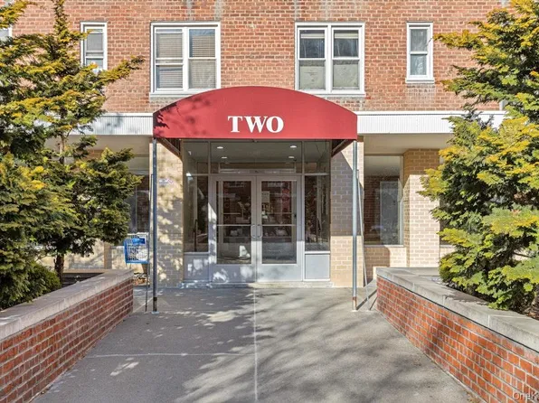 2 Sadore Lane #7W, Yonkers, NY 10710