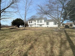 4 Brian Blvd, Uncasville, CT 06382