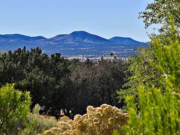 2nd image of 88 Paseo Las Terrazas