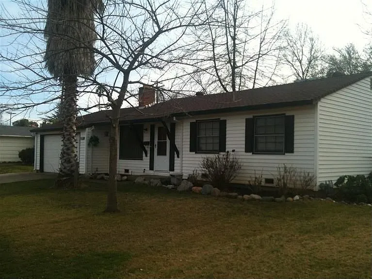 2136 Farnsworth Way photo 1