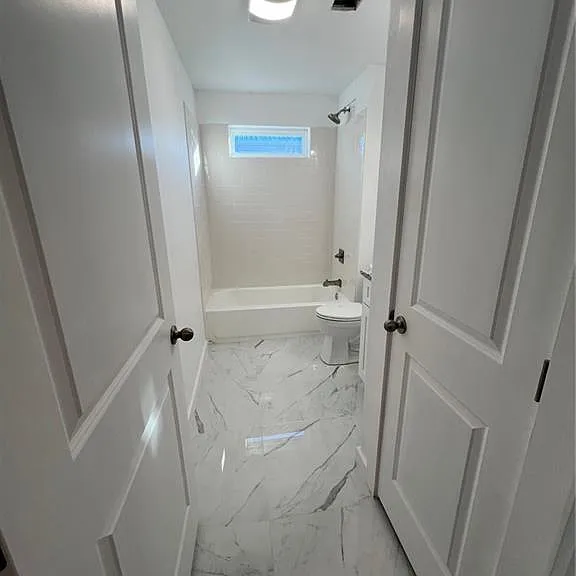 625 Papworth Ave #B — Photo 7