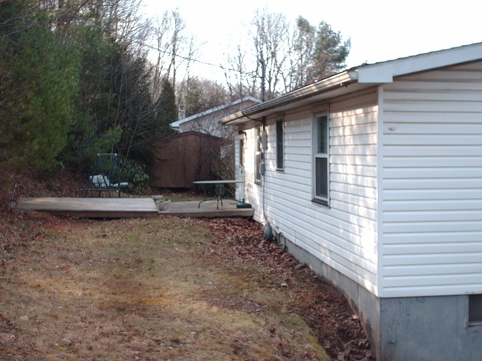 1 Park Ave, Nesquehoning, PA 18240 Zillow