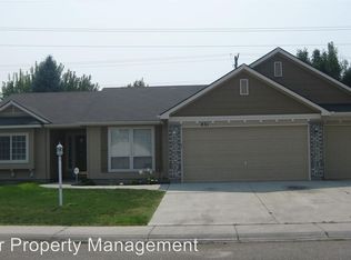 831 W Oakmont Ave, Nampa, ID 83686