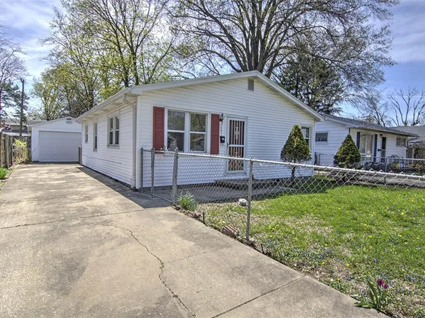 1521 W Center St, Decatur, IL 62526