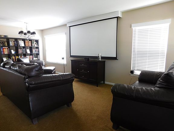 3rd image of 4344 Larkspur Ln